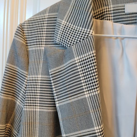 H & M - Picture 10 of 15